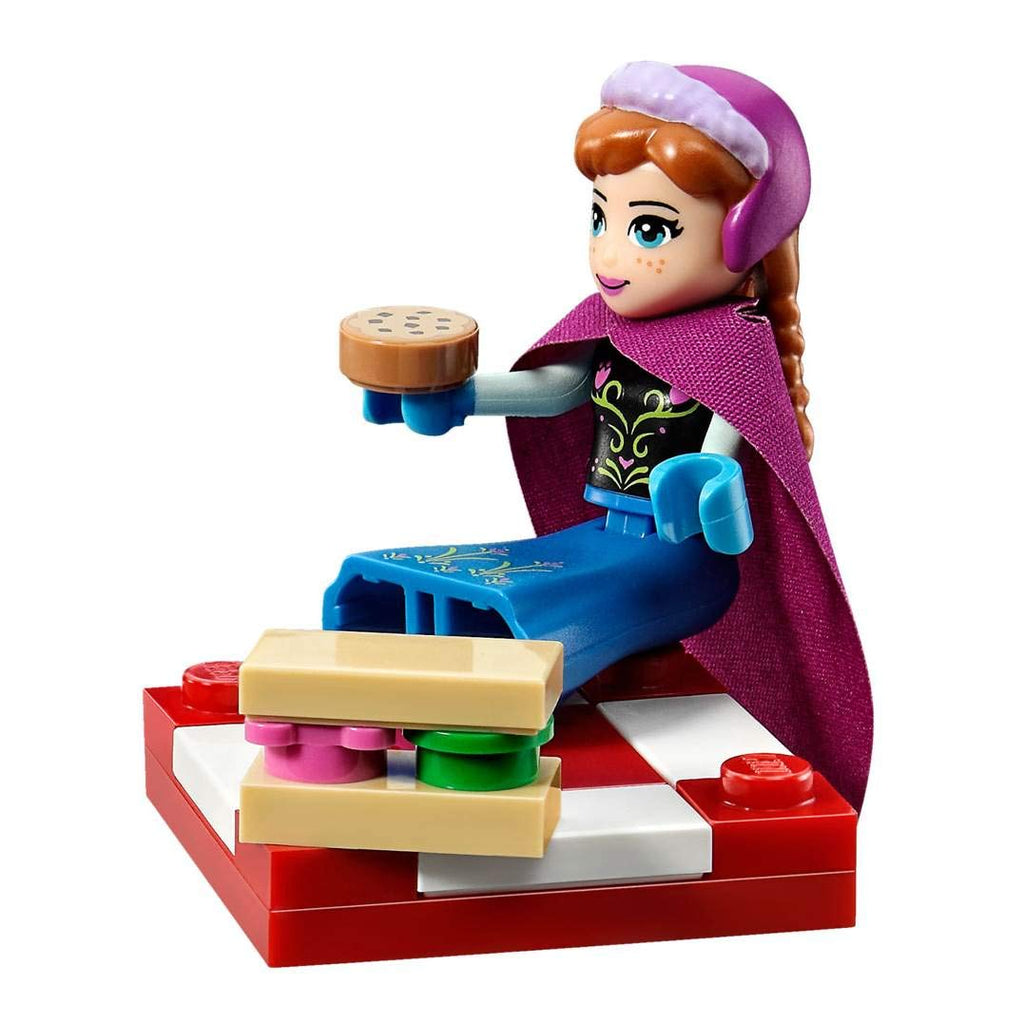 Elsa's Sparkling Ice Castle H50663